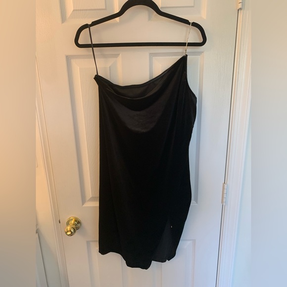 NWOT Shein One Shoulder Dress - Picture 4 of 7